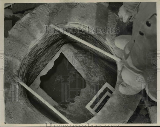 1964 Press Photo Manhole on Glenville School site which was vandalized-Historic Images