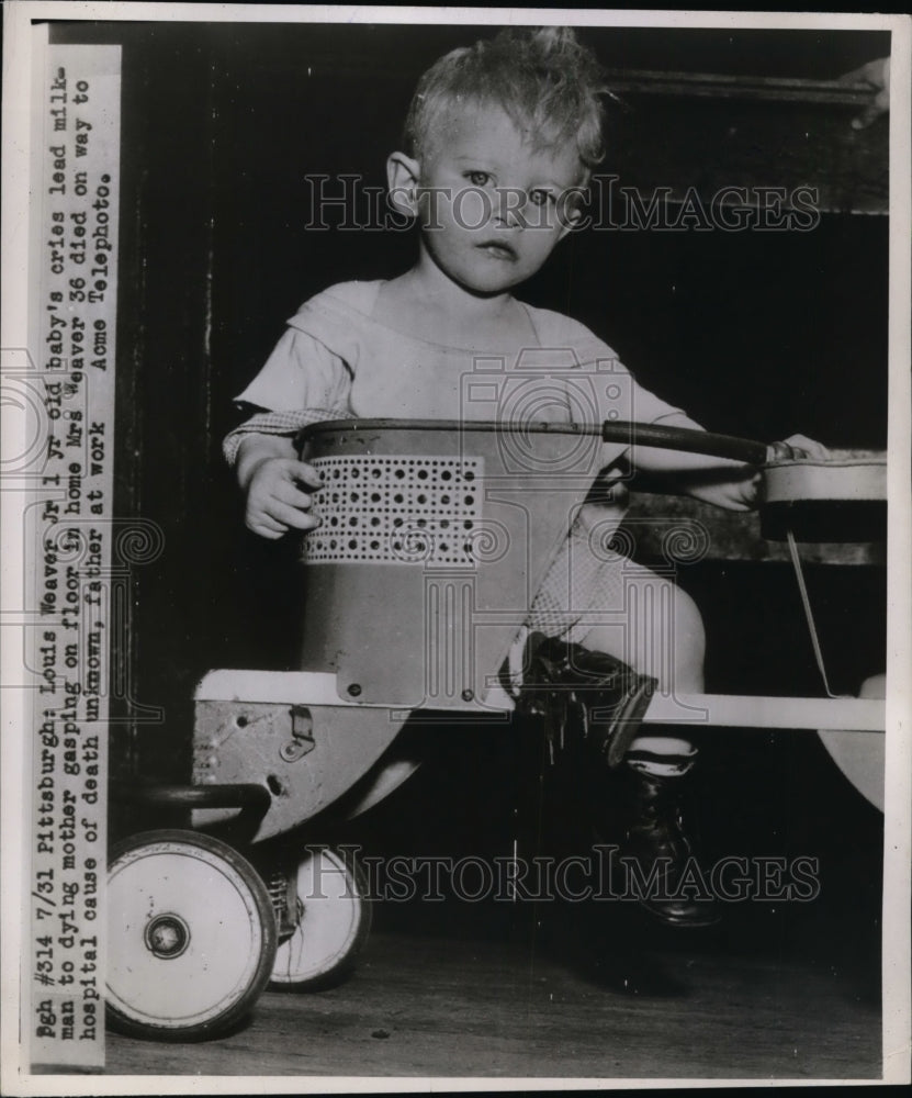 1947 Press Photo Pittsburgh, Louis Weaver Lead Milk Man To Dying Mother.-Historic Images