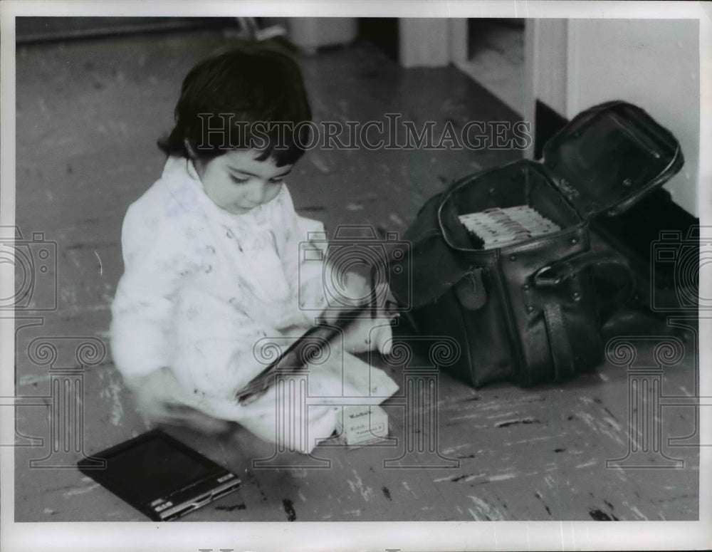 1960 Bernadette Fratantonio With Bag - Historic Images