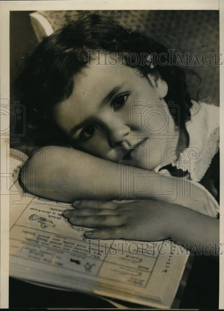 1939 Press Photo MAry Patricia Creegan of St Louis Mo taught self to read age 3-Historic Images