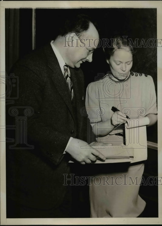 1938 Press Photo Dr.Leonell Strong at Congress of Physicians & Surgeons Meeting - Historic Images