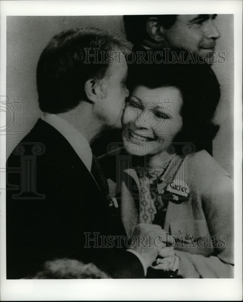 Undated Press Photo U.S. President James Earl Carter Jr. kissed his wife Rosalynn - Historic Images