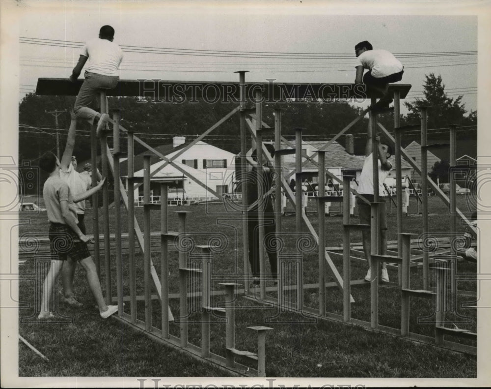 1965 Press Photo Fairview Parks High School Field - Historic Images