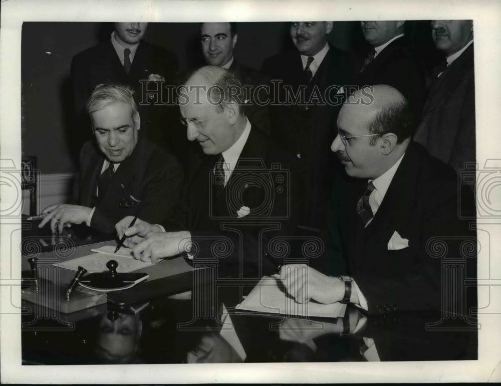 1941 Press Photo Unites States and Mexico signed Series of Agreements- Historic Images