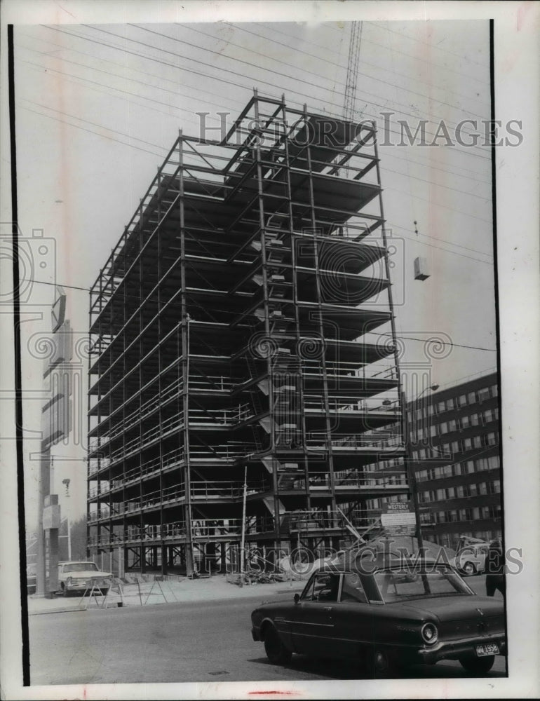 1973 Press Photo Westerly Apartment Building Construction, Lakewood Ohio - Historic Images