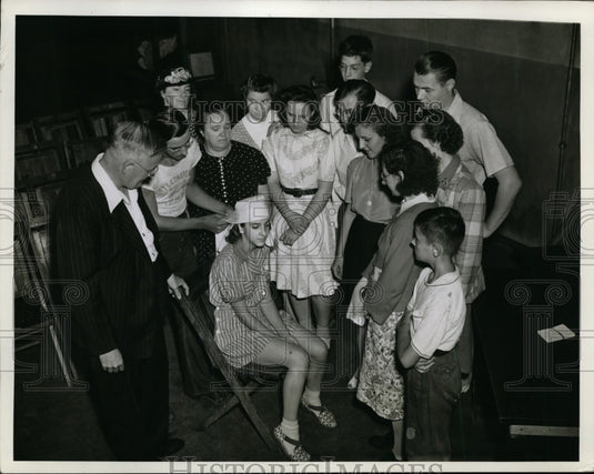 1942 Press Photo Children participate in Red Cross First Aid Class - nef00761 - Historic Images