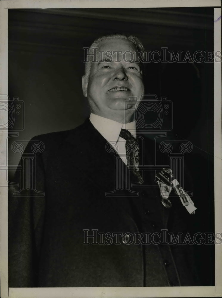 1936 Press Photo Herbert Hoover Arrives in Cleveland for GOP National Convention-Historic Images