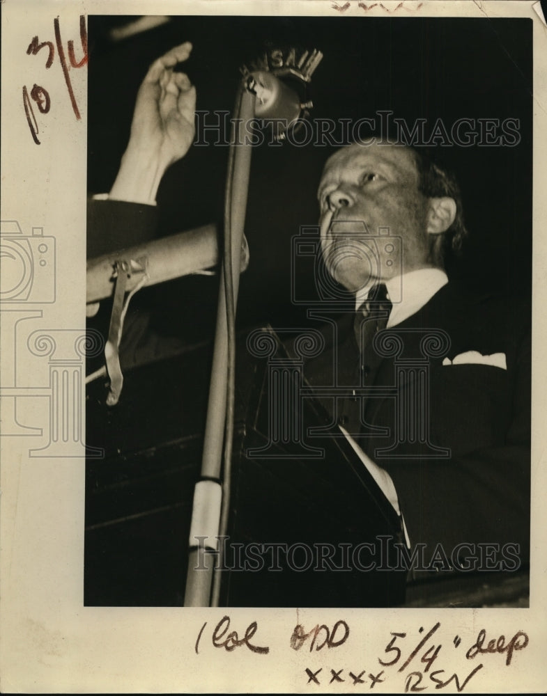 1938 Man Giving Speech  - Historic Images