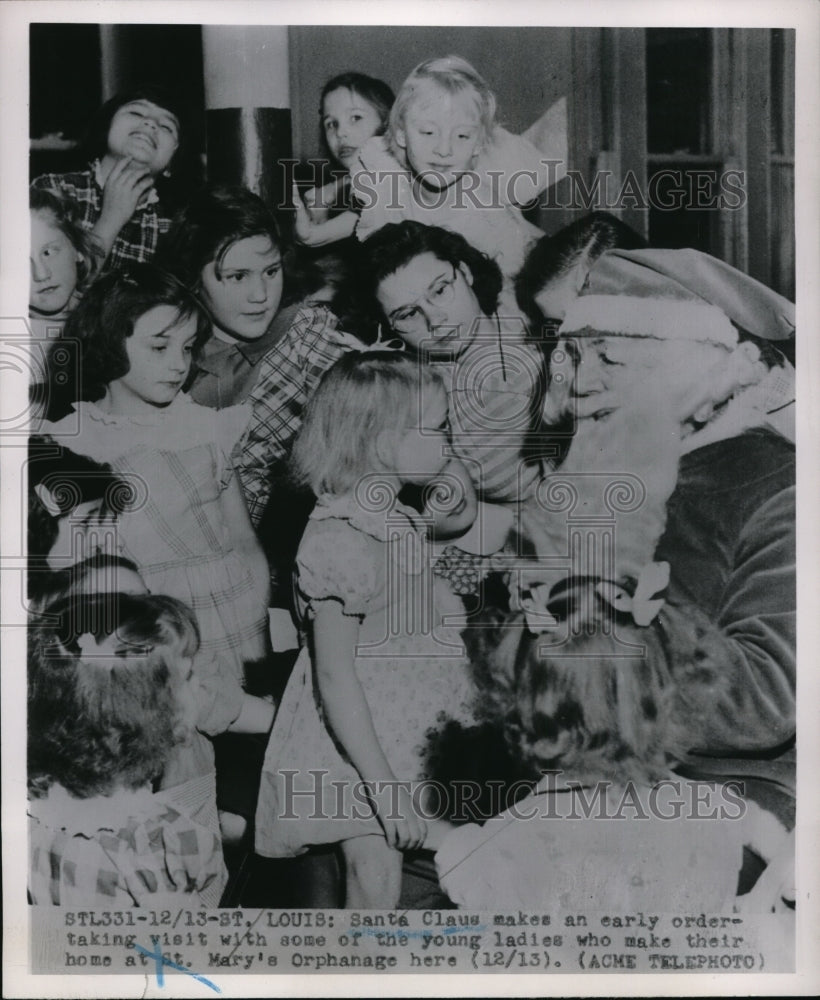1951 Press Photo Santa Takes Early Orders From Ladies at St. Mary&#39;s Orphanage&#39;s - Historic Images