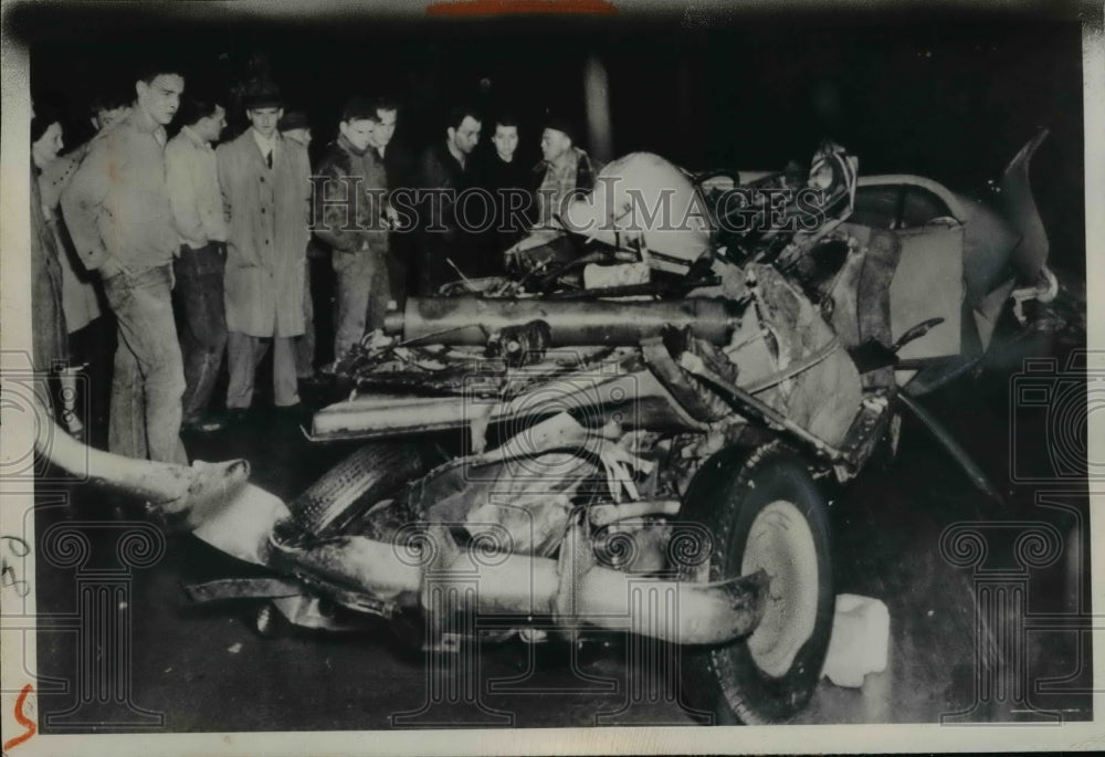 1950 Press Photo Car Wreckage In Which Five High School Students Were Killed - Historic Images