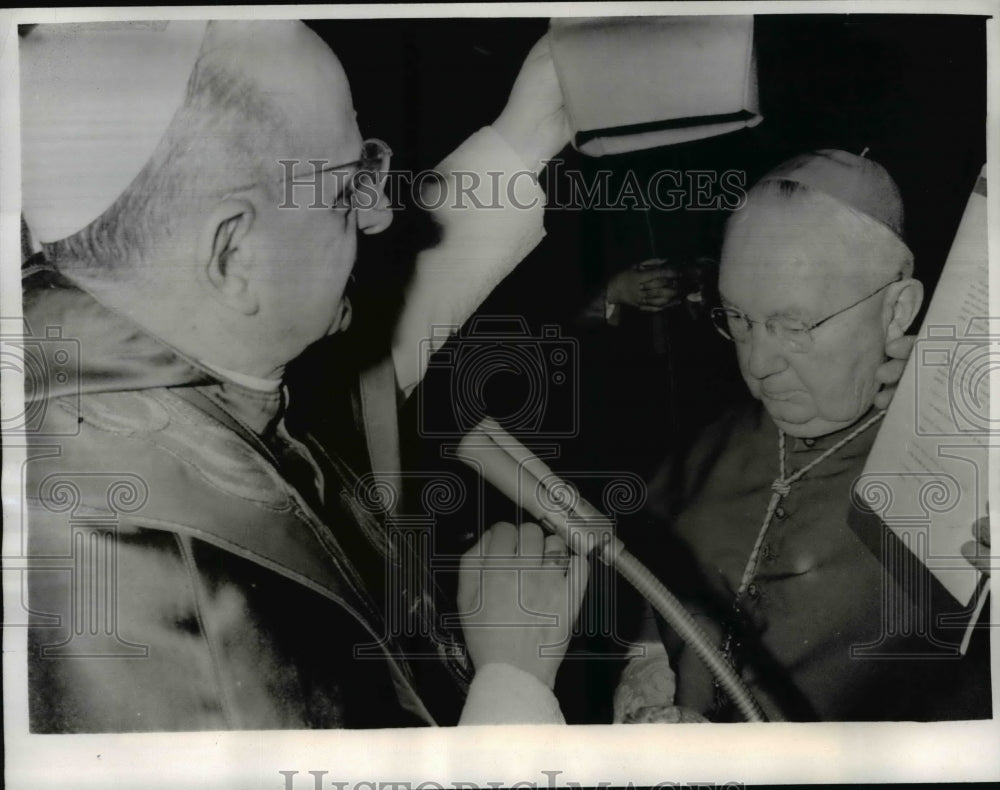 1967 Press Photo Patrick Cardinal O'Boyle received the Red Biretta from Pope - Historic Images