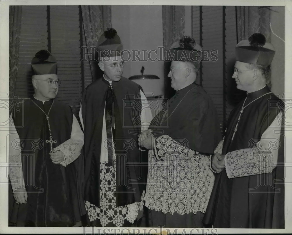 1940 Press Photo Ecclesiastical Leaders At Bishops Consecration In Notre Dame - Historic Images