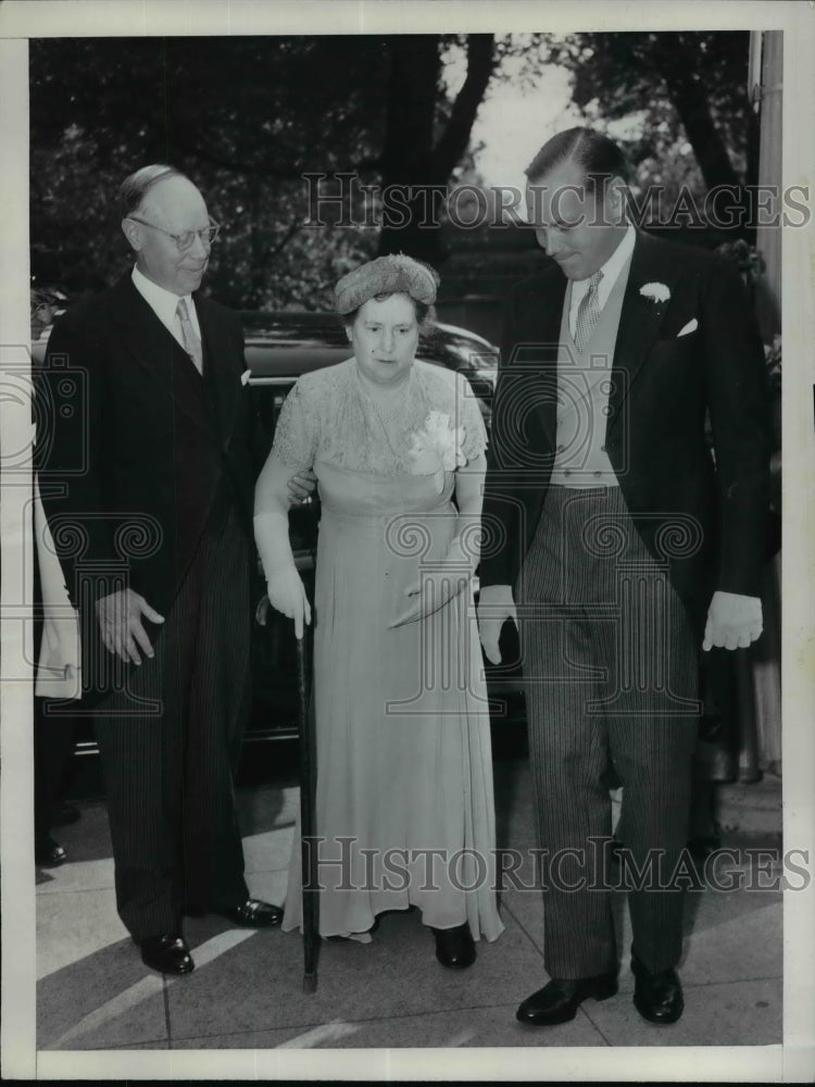 1952 Press Photo Sen.Robert A.Taft and Wife and son Robert A. Taft.Jr. - Historic Images