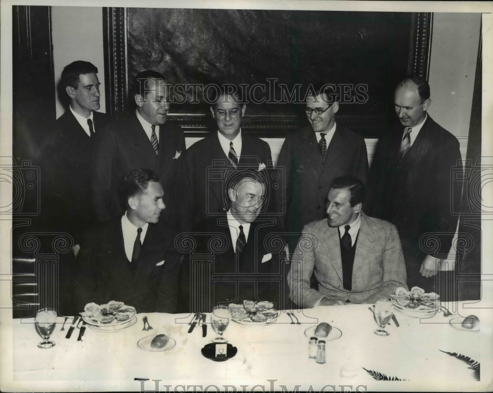 1937 Press Photo At Luncheon For English Tennis Star - nef11824 - Historic Images