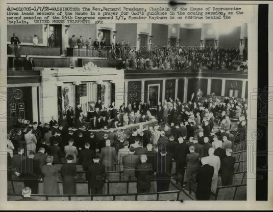 1958 Press Photo Rev.Bernard Braskamp leads in a prayer at House of Congress - Historic Images