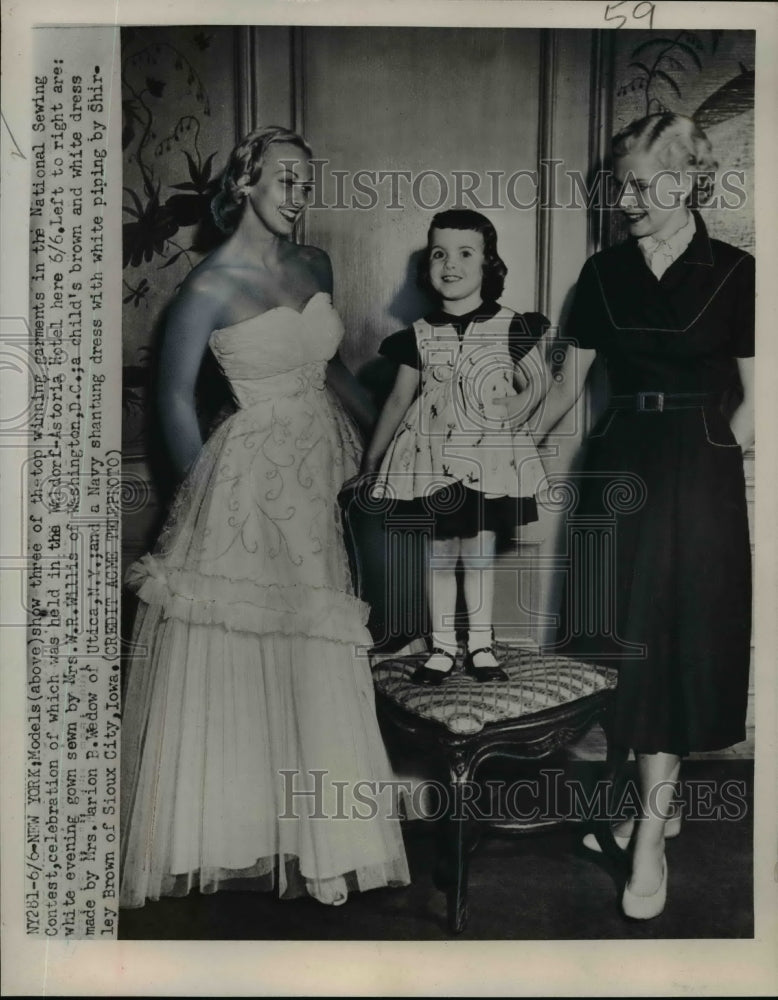 1951 Press Photo Models Show Three Winning Garments In National Sewing Contest - Historic Images