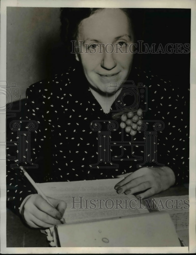 1940 Press Photo First Woman Ms Grace Glascott Appointed by Secretary of Labor - Historic Images