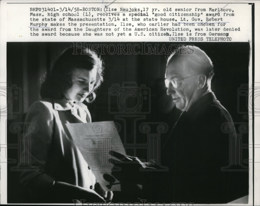 1958 Press Photo Ms Naujoks Senior Marlboro High Receives Good Citizenship Award-Historic Images