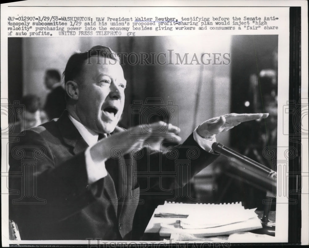 1958 Press Photo Walter Reuther at Senate Anti-Monopoly Committee Hearing - Historic Images