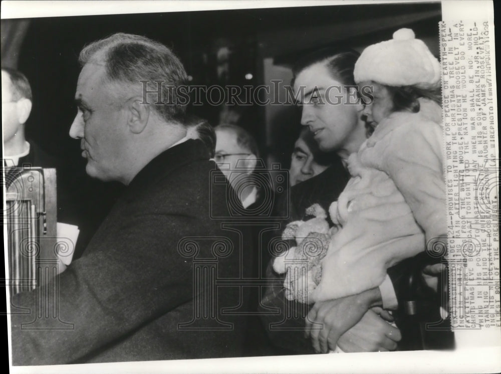 1938 Franklin Roosevelt and Son at Tree Lighting, Lafayette Park - Historic Images