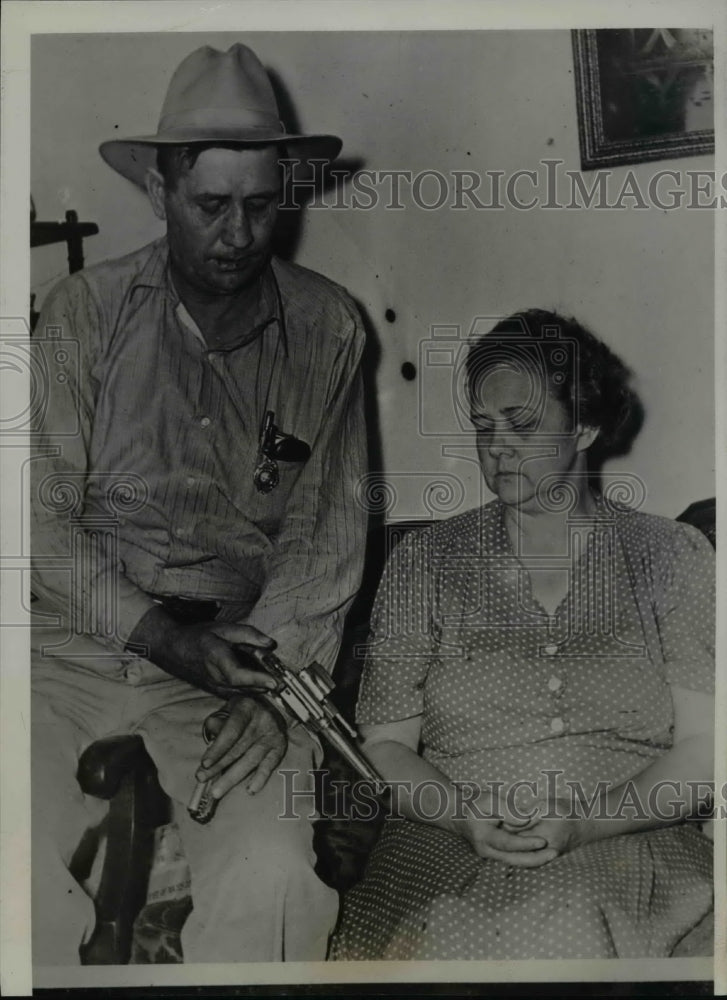 1939 Press Photo Ethel McCracken & Husband Claude, Mayes County Jail Guard-Historic Images