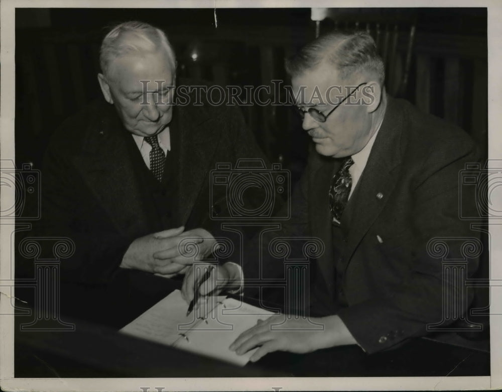 1936 Press Photo P. Milton Smith, Attorney E.L. Maxwell at San Jose Arraignment - Historic Images