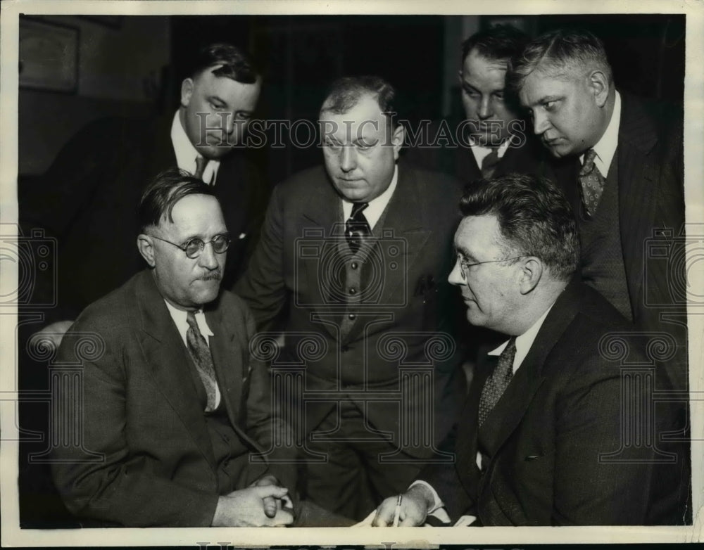 1933 Press Photo Axel Peterson Extortionist falls into Police Trap - nef19741 - Historic Images