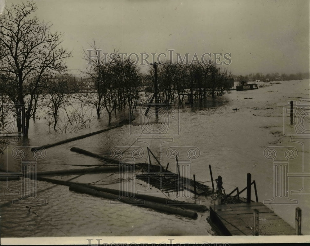 1937 Press Photo Little Miami backs up at Ohio River East End Cincinati - Historic Images