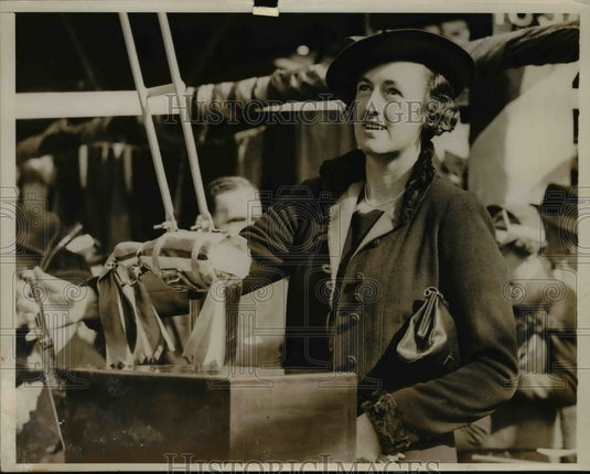 1938 Press Photo R. Coutanche Launching Ship H.M.S. Jersey - nef20774 - Historic Images