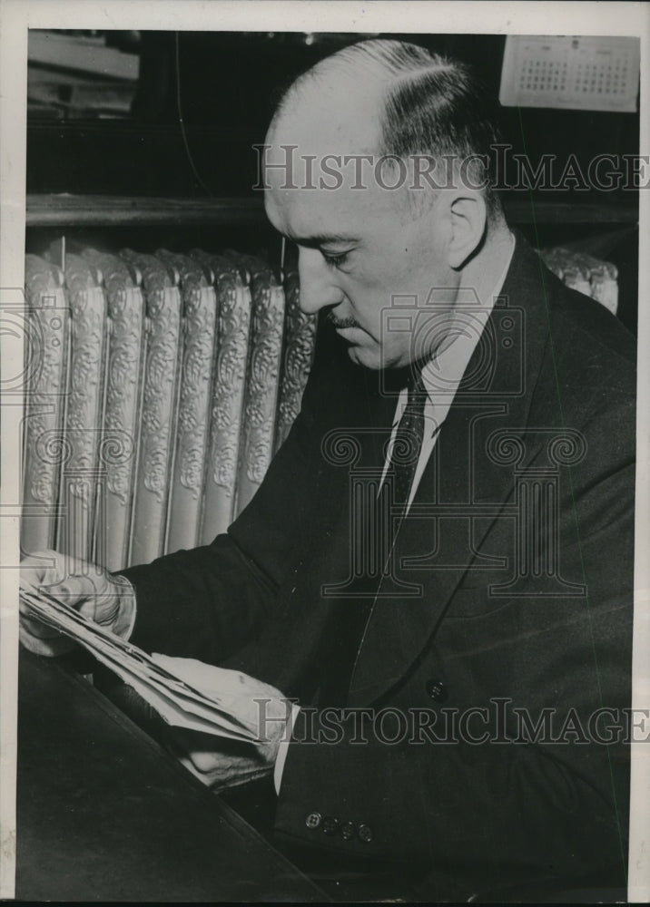 1940 Press Photo James Hoctor Arrested on Nebraska Embezzling Charges - Historic Images