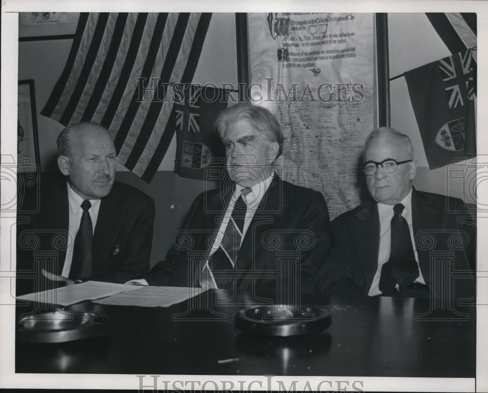 1952 Press Photo Officials of The 200-Man Policy Board of The Organization-Historic Images