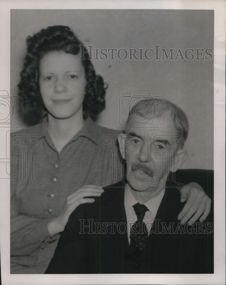 1940 Press Photo Betty Jane Bowman and Frank Hibbard Man with Leap Year Birthday - Historic Images