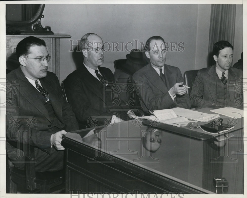 1943 Four Canadian Financial Experts discussed Postwar Monetary - Historic Images