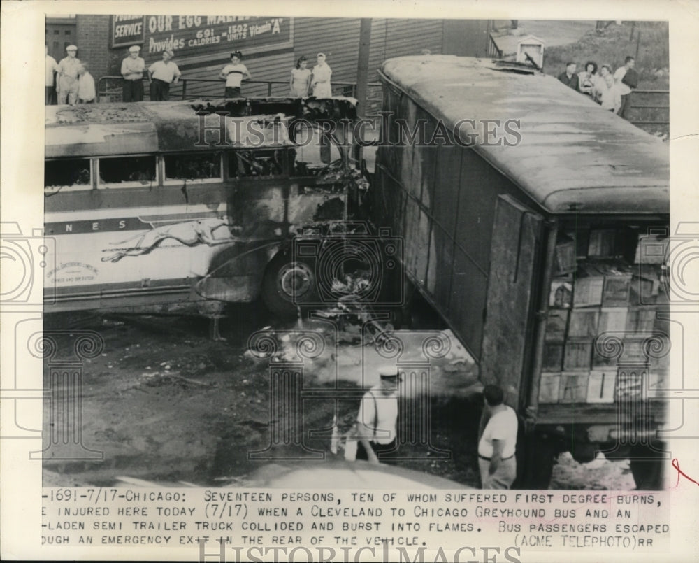 1946 Press Photo Greyhound Bus and Semi-Trailer Collide Burst Into Flames - Historic Images