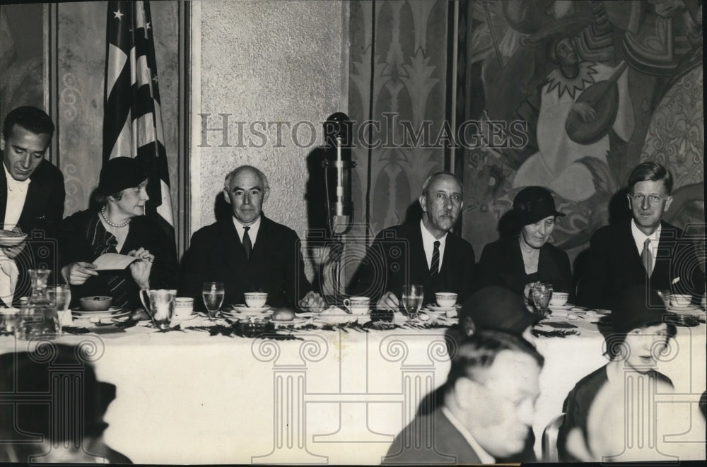 1931 Press Photo Lunch at the Hotel New Yorker by Foreign Policy Association-Historic Images