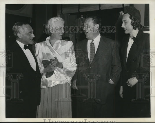 1941 Press Photo Felix Frankfurter, Wife, Leon Henderson @ "Somewhere in France" - Historic Images