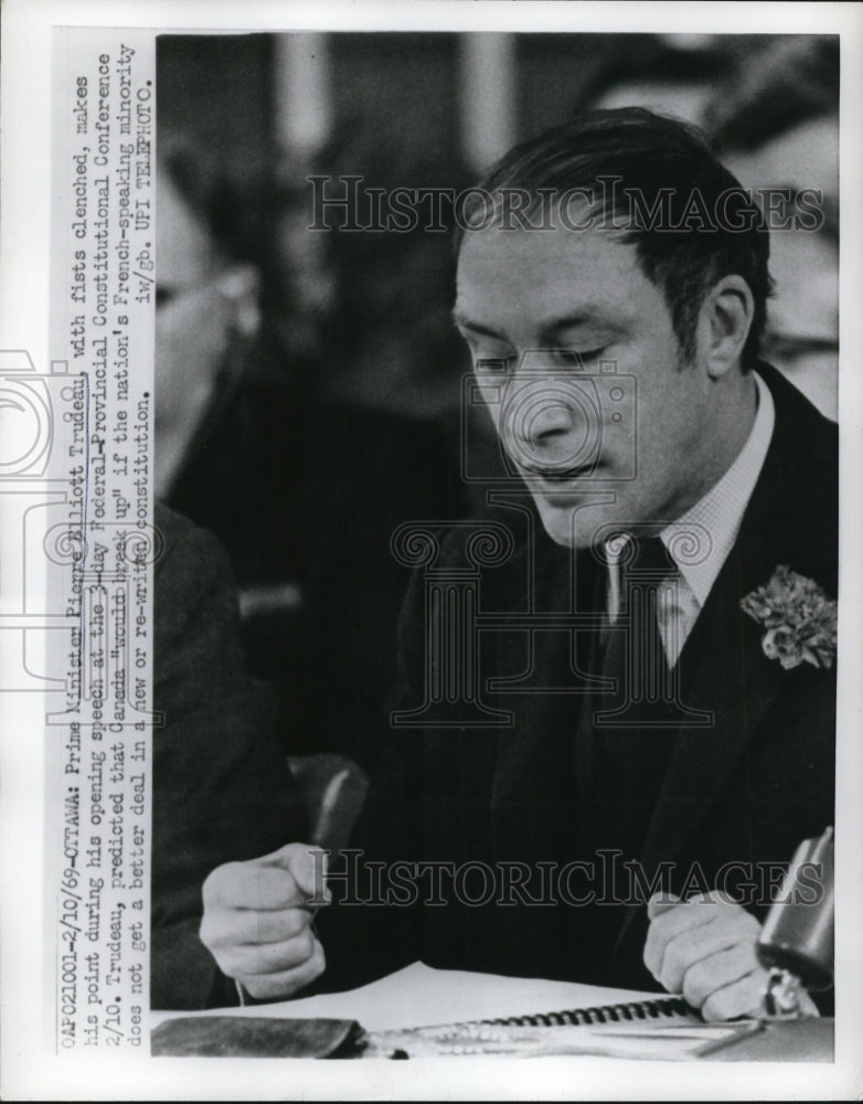 1969 Press Photo Pierre Elliot Trudeau,Canada's Prime Minister during speech-Historic Images