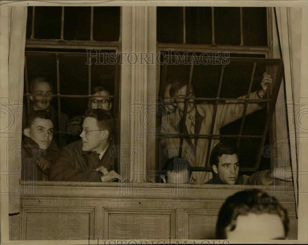 1939 Crowd at Strathcona Hall, Yale university Earl Browder Speech - Historic Images