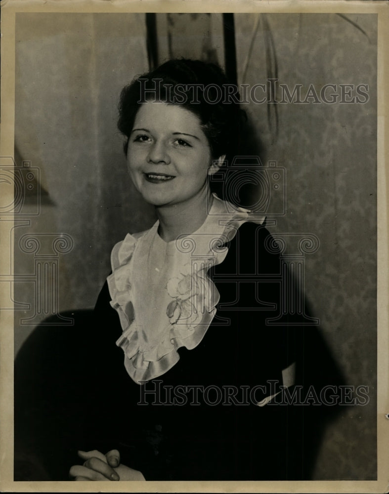 1935 Press Photo Grace Cullan - nef26852 - Historic Images