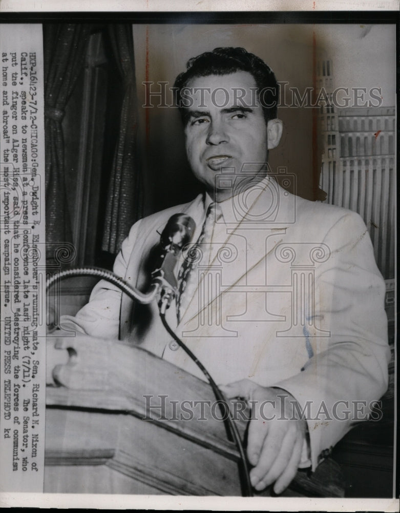 1952 Richard Nixon at Chicago, Illinois Press Conference  - Historic Images