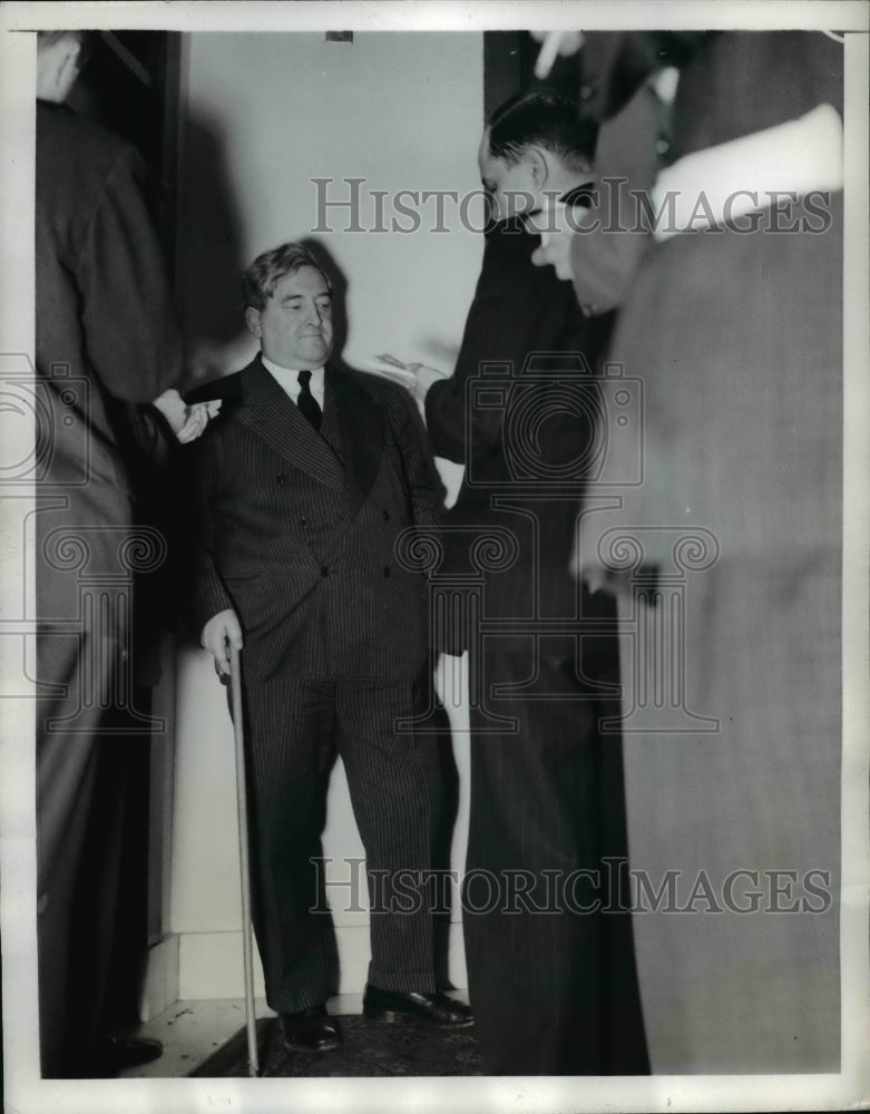 1941 Press Photo Federal Conciliator James Dewey a Press Conference - nef30614 - Historic Images