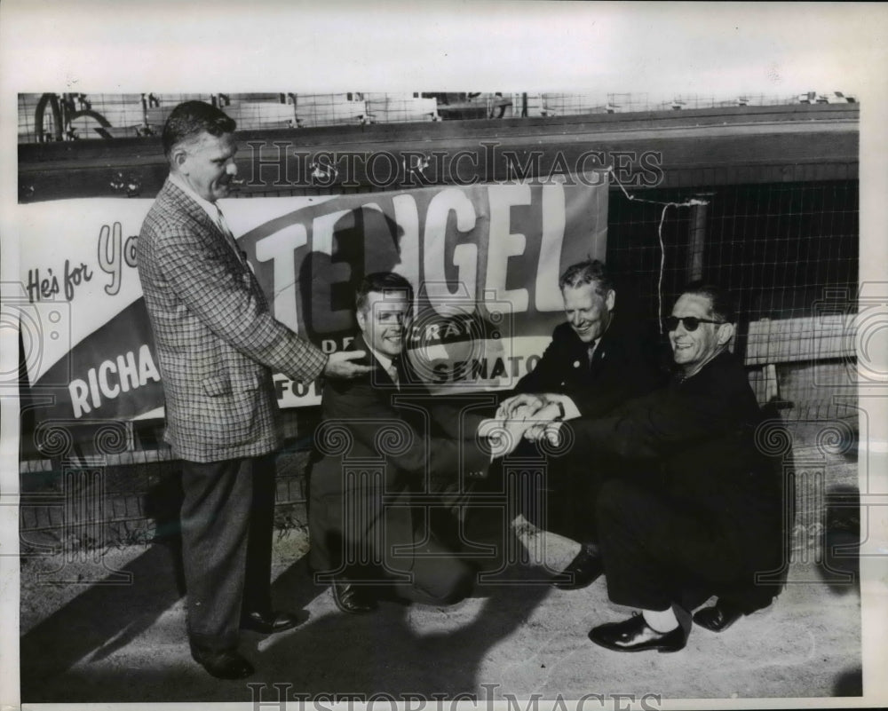 1956 Press Photo Albert Gore, Richard Stengel Welcomed in Peoria, Illinois-Historic Images