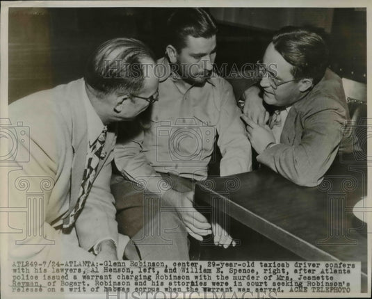 1947 Press Photo Glenn Robinson & Lawyers in Court, Atlanta, Georgia - nef31006 - Historic Images