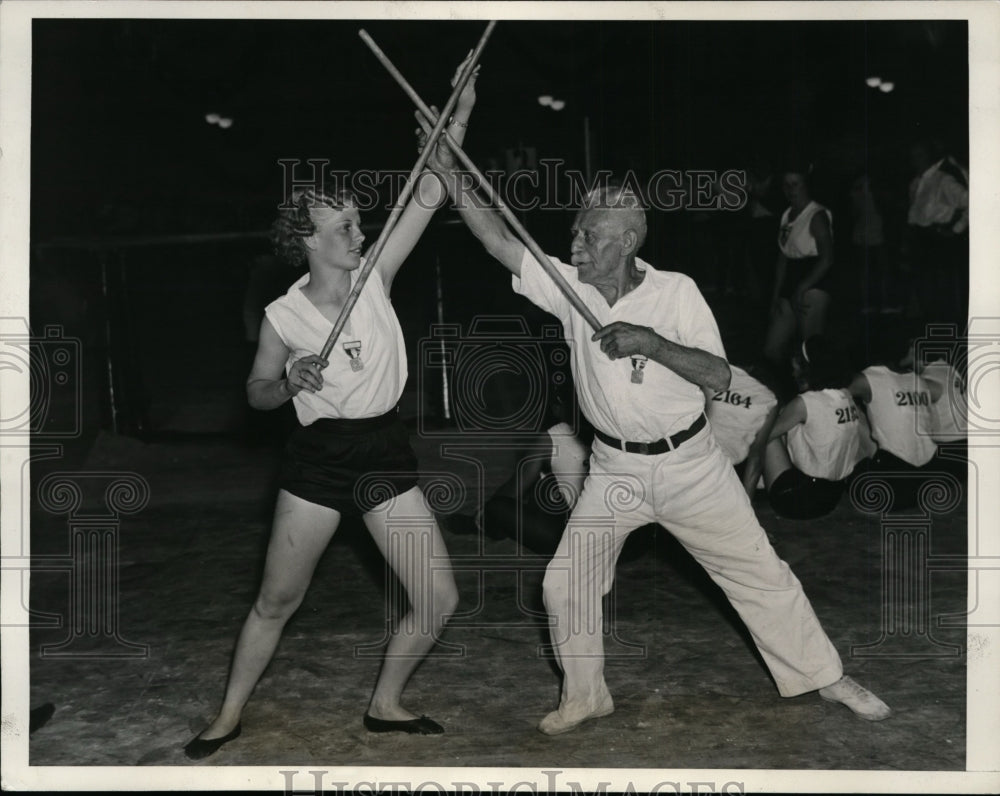 1936 Press Photo Virginia Sendlein, William Ziegler Wand Drill National Turnfest- Historic Images