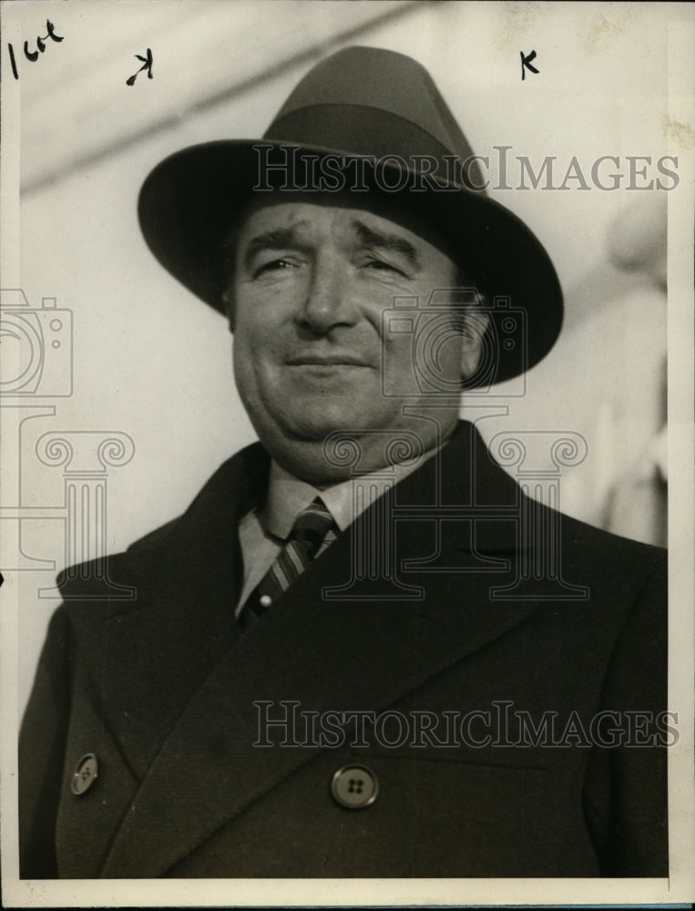 1927 Press Photo Ottivio Scottio Arriving in New York on SS Leviathan - Historic Images