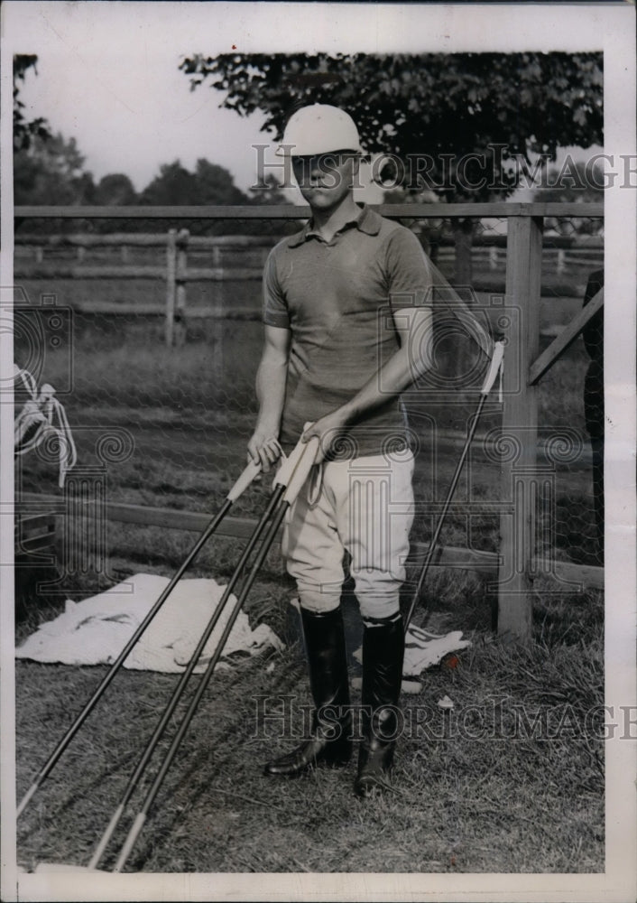1935 Press Photo B.E. Strawbridge, Hurricane Polo Team - nef32368 - Historic Images