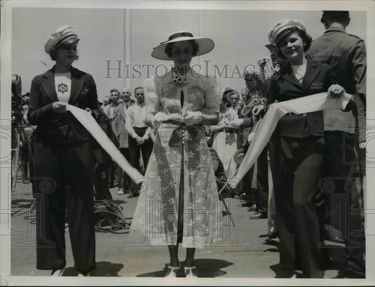 1936 Press Photo Ribbon Cutting Ceremony for Great Lakes Exposition - nef33788 - Historic Images