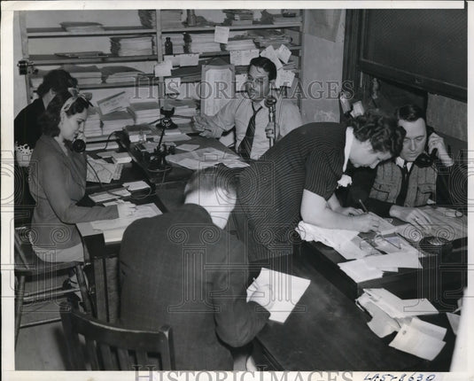 1939 Press Photo Pension Headquarters Wind Up in Defeat for California Ham & Egg - Historic Images