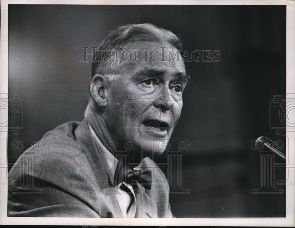 1960 Press Photo Secretary of State Christian Herter in Press Conference - Historic Images
