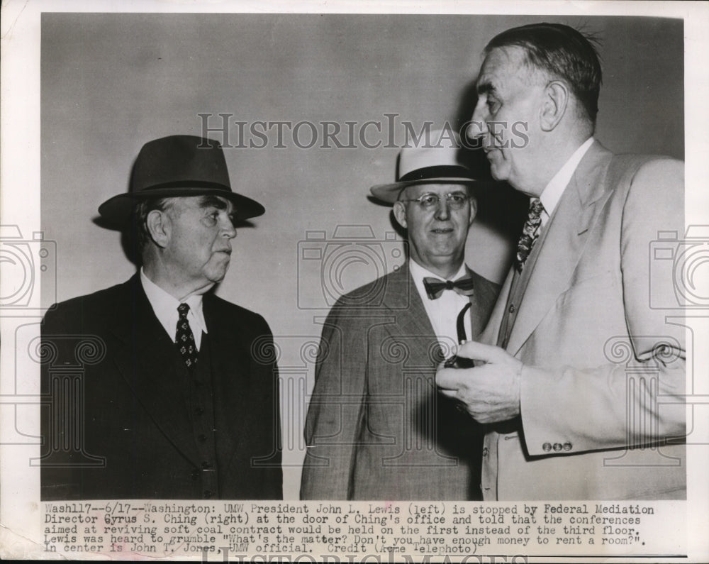 1946 Press Photo UMW President John L Lewis & Cyrus Ching Federal Mediation Dir-Historic Images